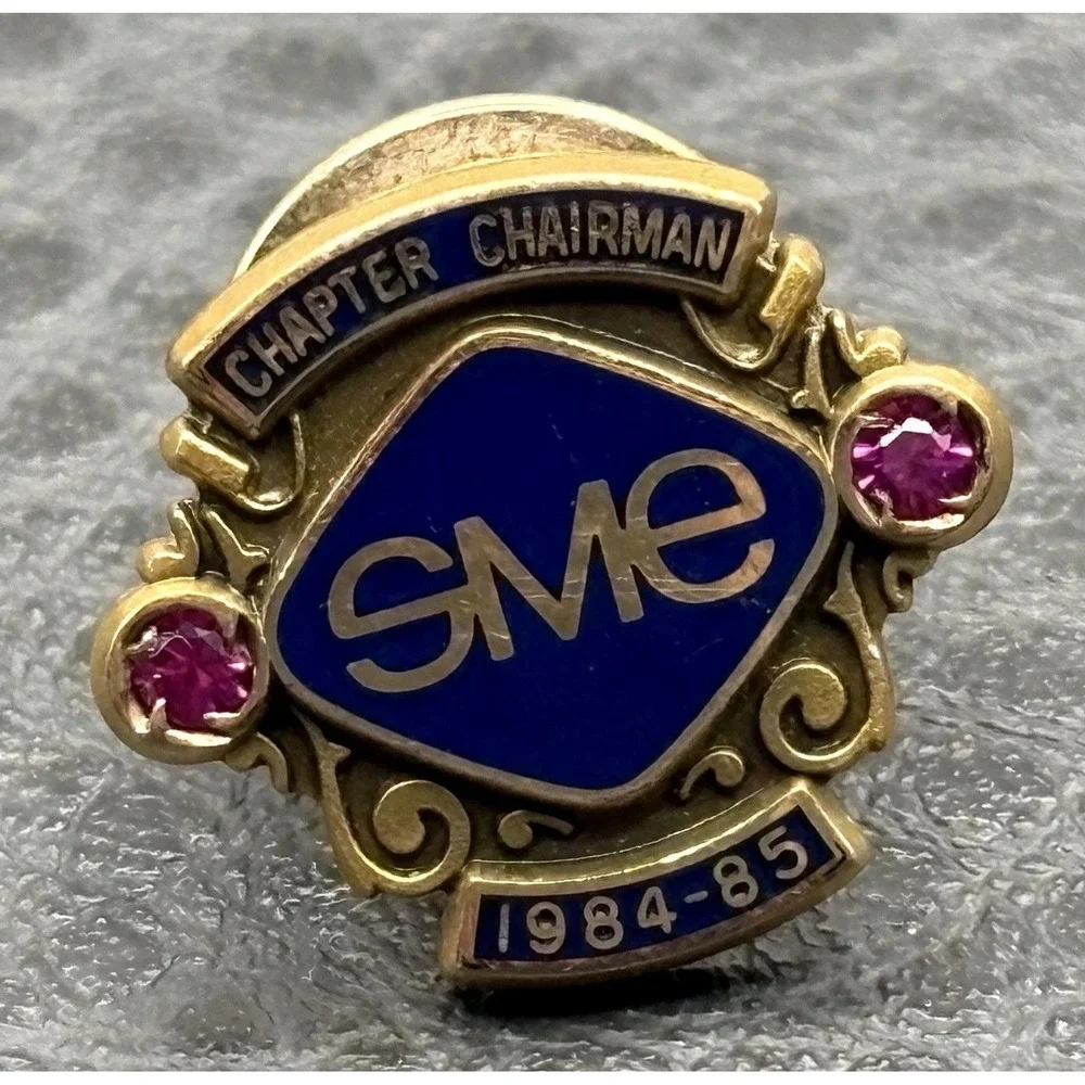 SME Society of Manufacturing Engineers 1984-85 Gold Fill Lapel Pin Ruby Enamel